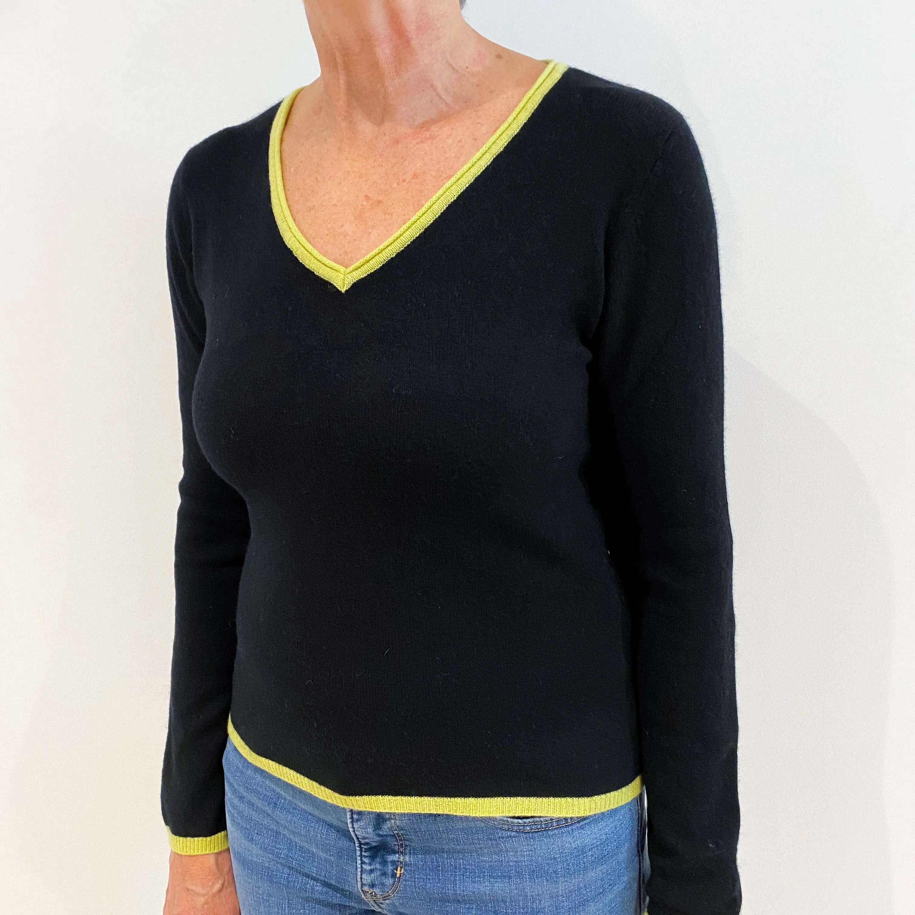 Black Pistachio Trim Cashmere V-Neck Jumper Medium