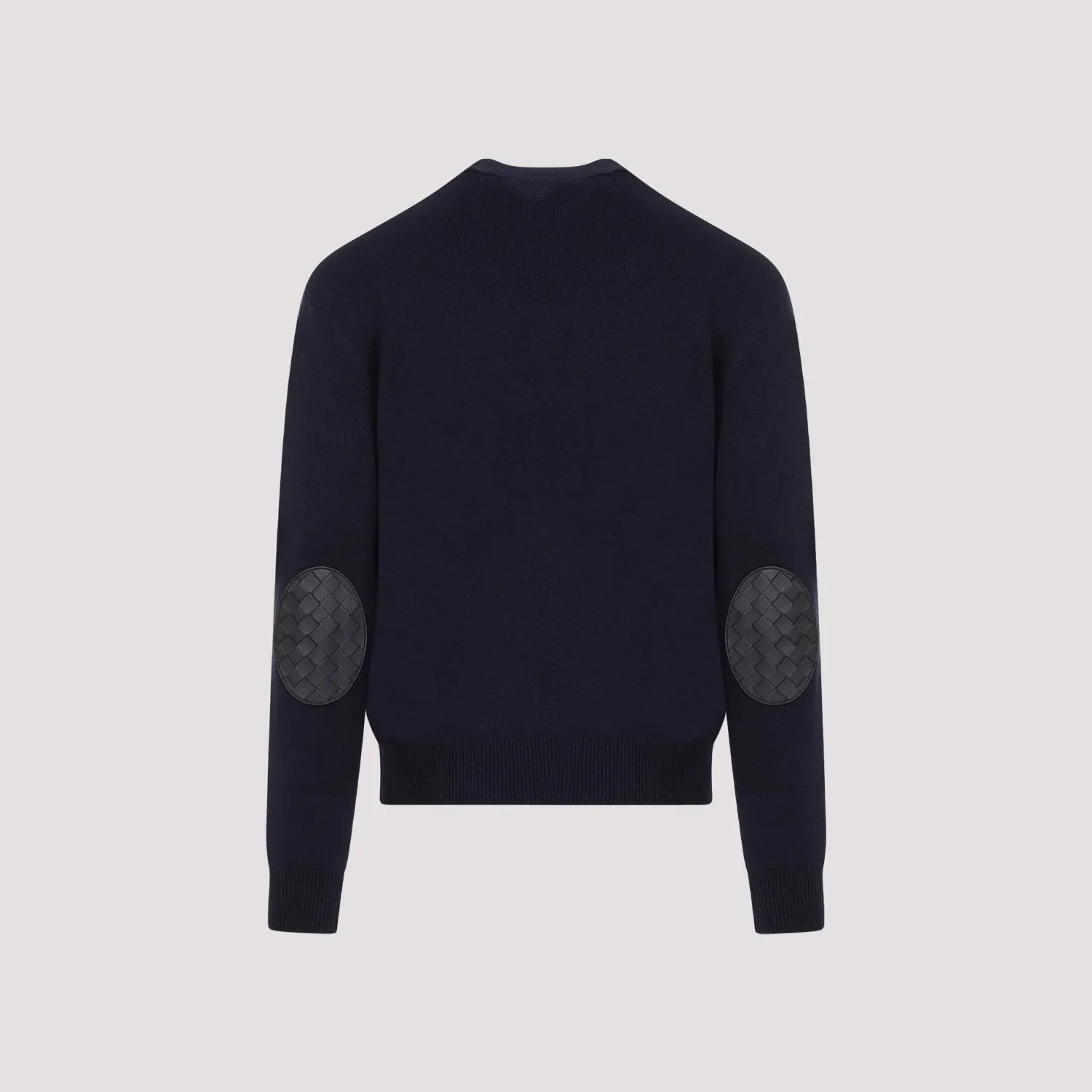 BOTTEGA VENETA Men's Cashmere Crewneck Jumper in Grey with Leather Patches and Intricate Elbow Design