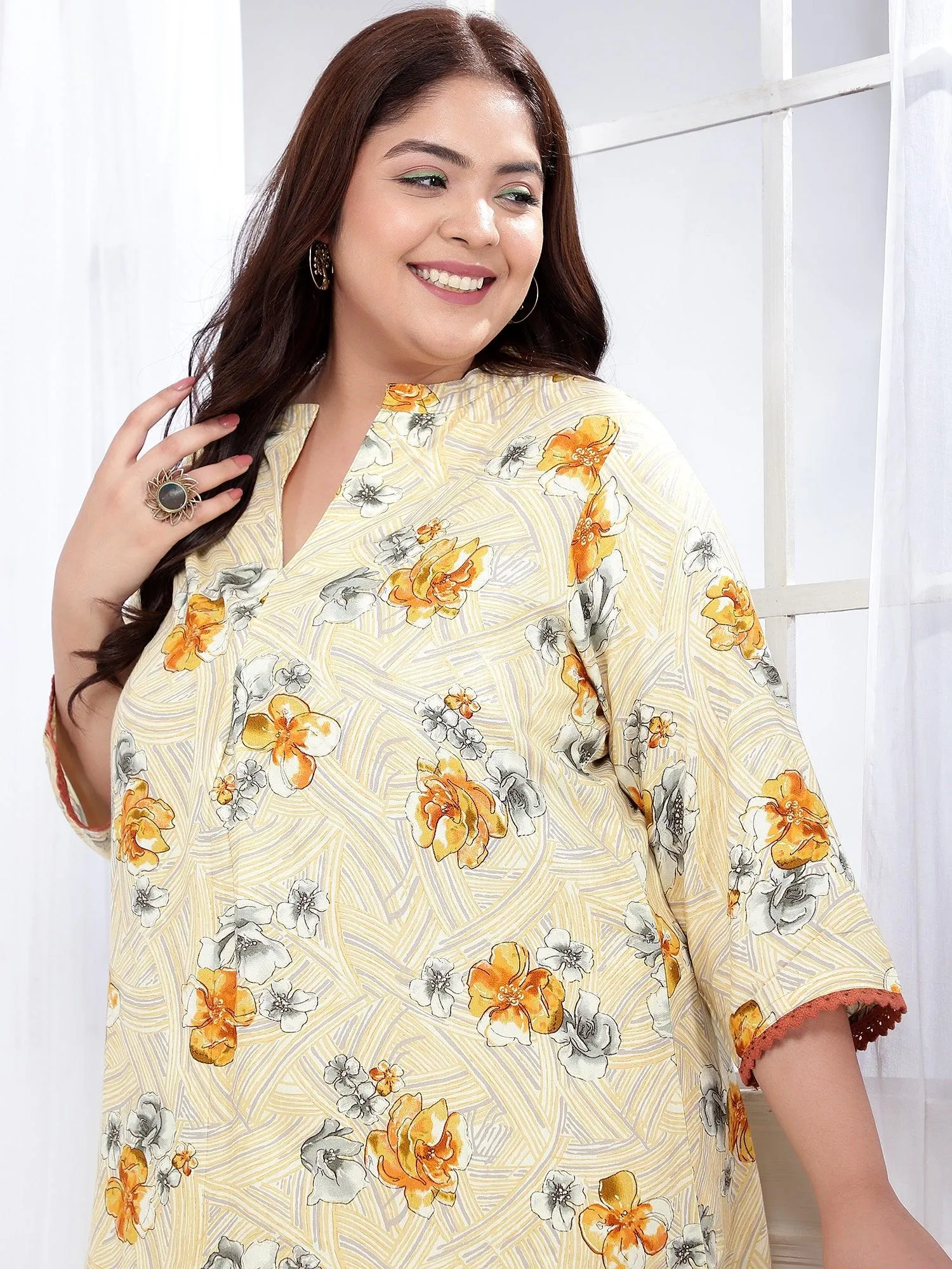 Flora Cream Plus Size Printed Co-Ord Set