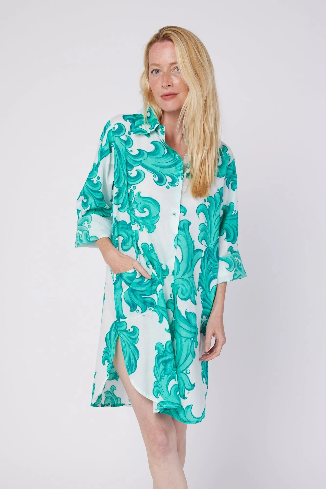 Gabriella 3/4 Sleeve Knee Length Shirt Dress with Collar and Pockets in White Aqua Baroque