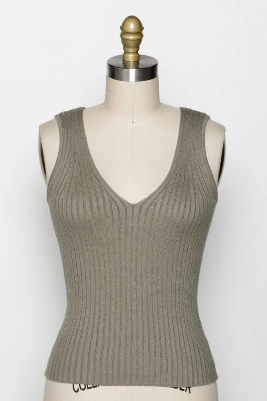 Ofelia Ribbed V-Neck Sleeveless Sweater Top in Vintage Olive