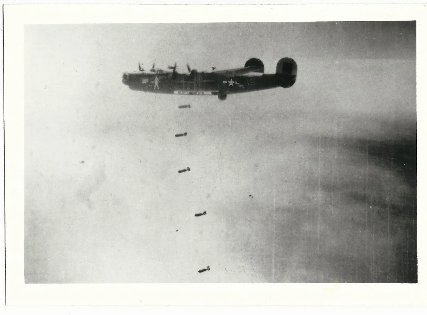 Original U.S. WWII B-24 Liberator Tail Heavy 831st Bomb Squadron Named Pilot Grouping - DFC