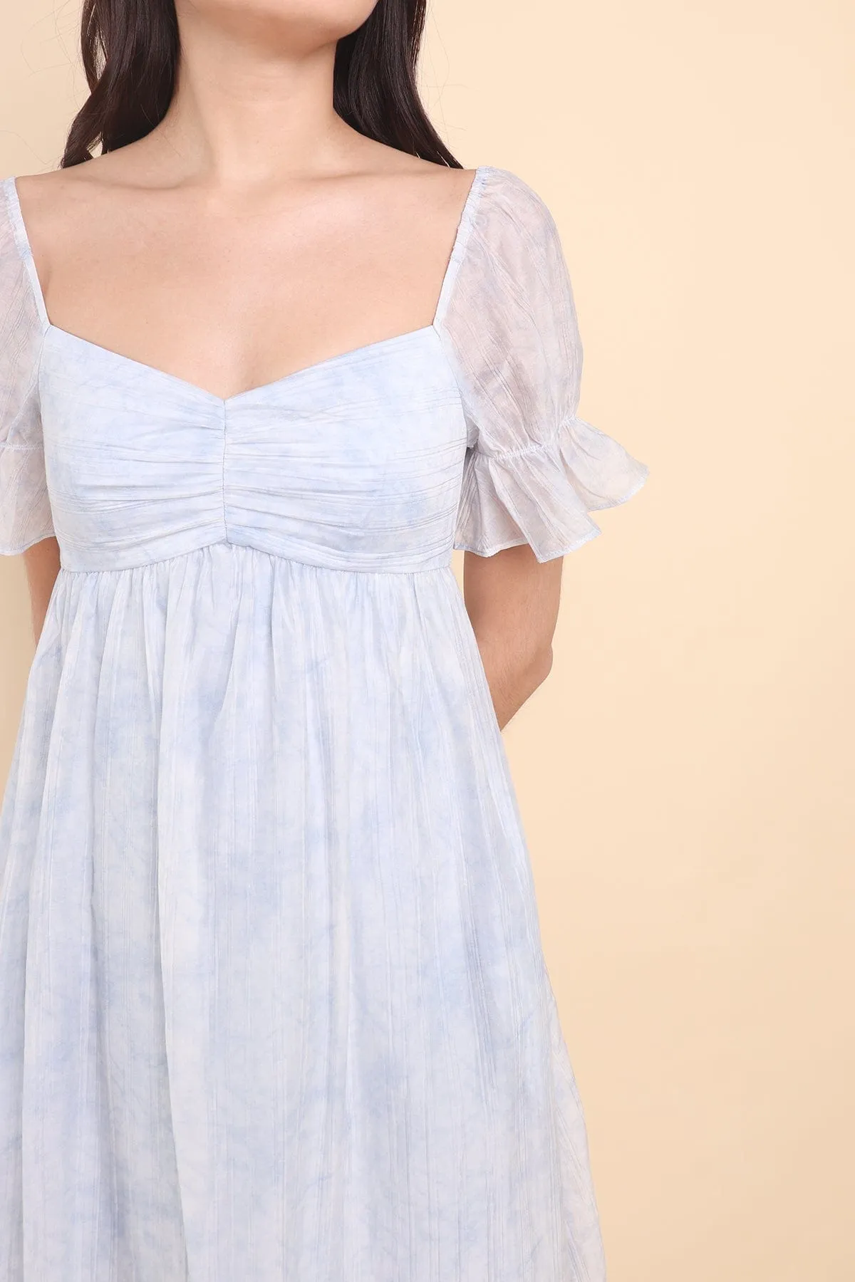 PRAIRIE RUCHED MIDAXI DRESS IN BLUE