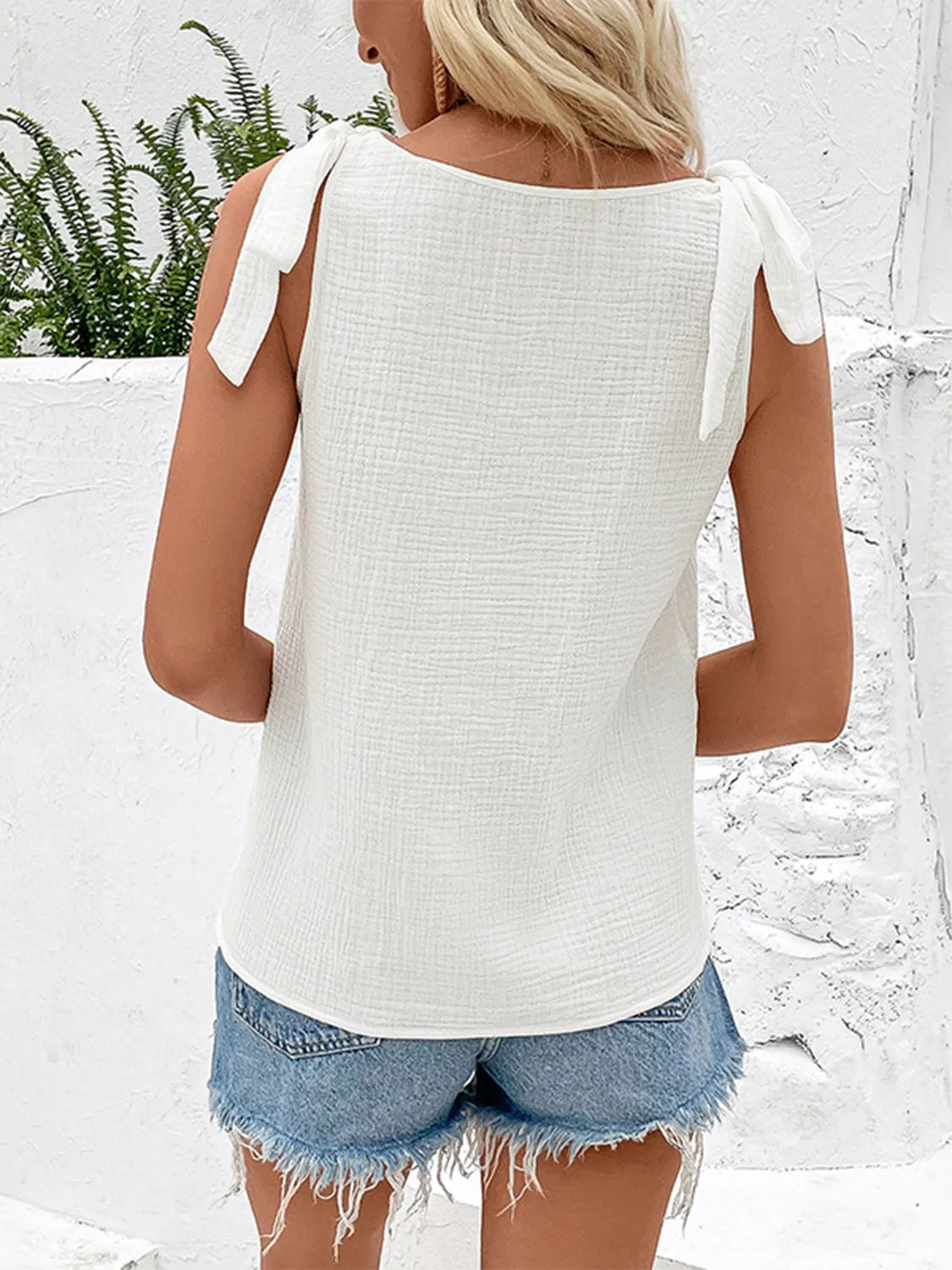 TEEK - Buttoned White Tied V-Neck Tank