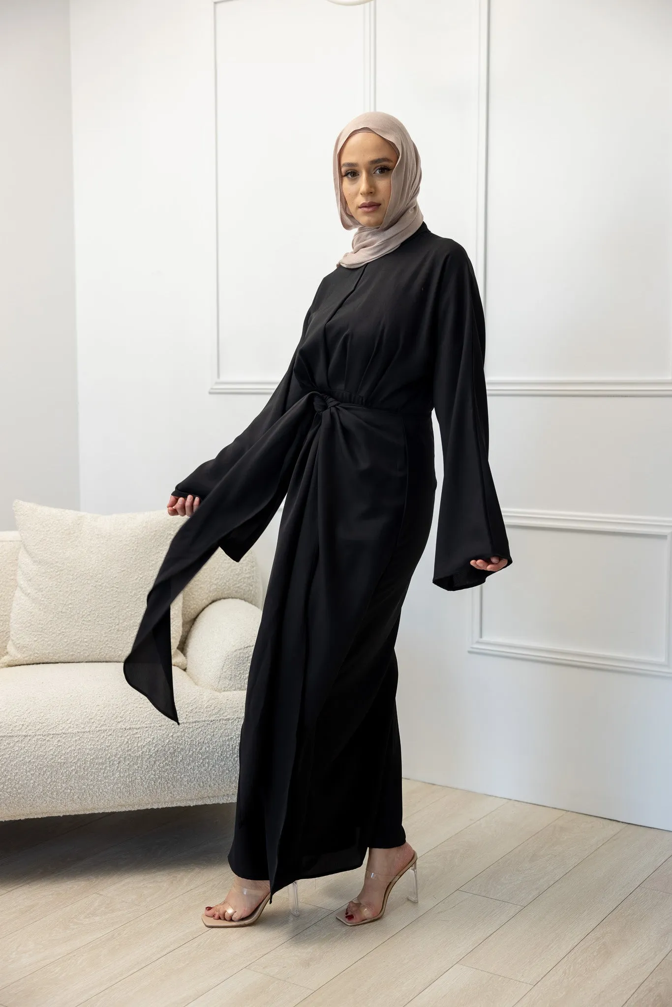 The Crescent Kiyomi Abaya