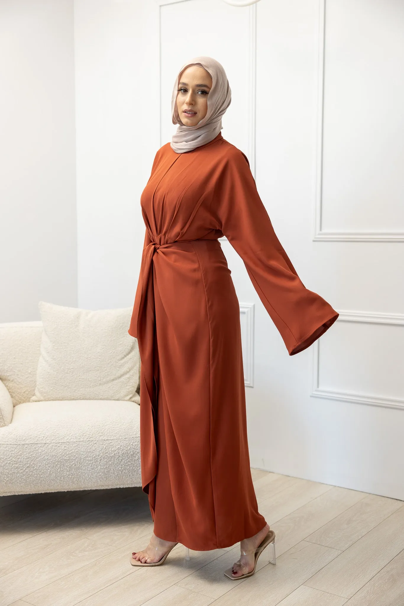 The Crescent Kiyomi Abaya