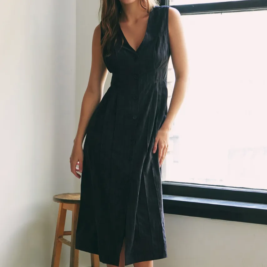 Verona Estates Black V-neck Maxi Dress